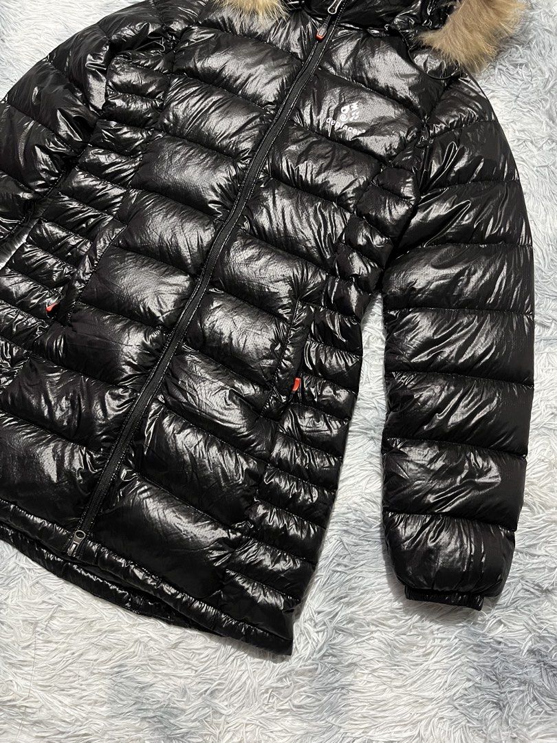 Deplacer 800FP Down Puffer Jacket (Category: Coats, Jackets and Outerwear) located in Sasmuan (Sexmoan). Submitted by winterclothes.ph (Listing ID 1469574284, Image 3). Description: Deplacer 800FP Down Puffer Jacket S on tag Women’s Width 17.5 Length 30 Excellent Condition.