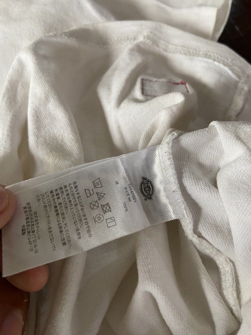 Dickies (Category: Tshirts & Polo Shirts ) located in Panabo. Submitted by thrifty.red (Listing ID 1469626325, Image 3). Description: width:20.5 length:28 med to large Excellent washable yellow stain.