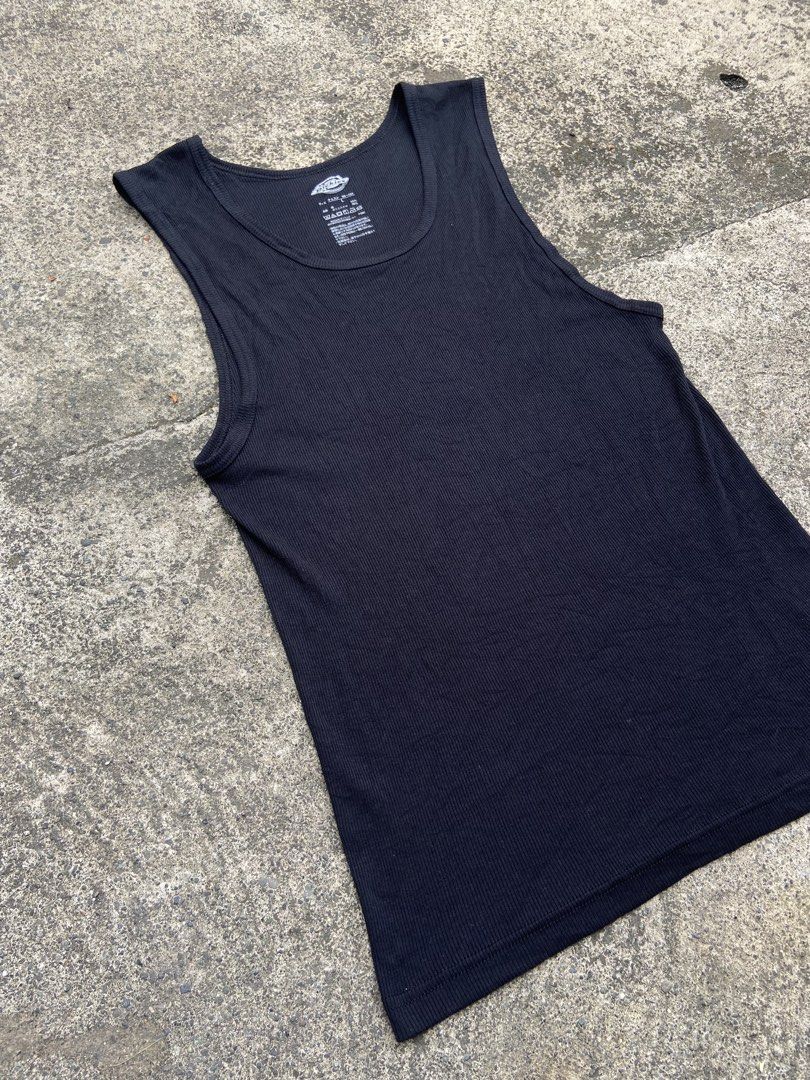 Dickies Black Tank top (Category: Swim Top & Rash Guards) located in Alcala. Submitted by abasolo_jv (Listing ID 1469612642, Image 3). Description: Good Condition no issues 10/10 color rate large on tag no pinhole 2pcs po ito try to offer.