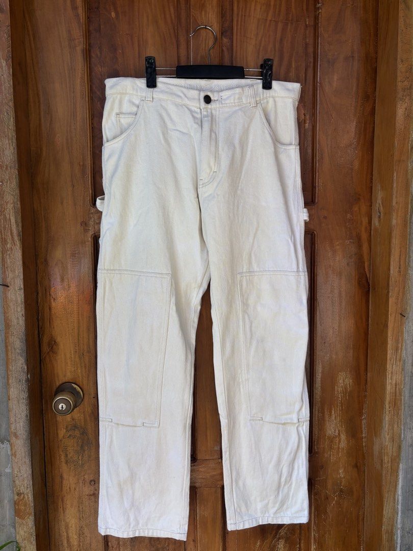 DICKIES DOUBLE KNEE CARPENTER PANTS (Category: Trousers) located in Maasin. Submitted by chevyferna66833 (Listing ID 1469596121, Image 2). Description: DICKIES DOUBLE KNEE CARPENTER PANTS WAISTLINE 34-35 LENGTH 40.5 HEM 8 GOOD CONDITION ISSUE SOME PART MAY MGA DISCOLORATION HINDI NAMAN MASAYADO HALATA MINE 850.