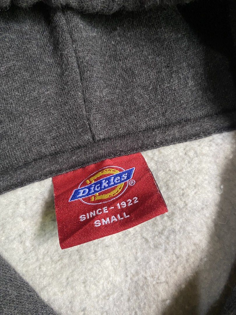 Dickies hoodie (Category: Hoodies) located in Cebu City. Submitted by jerianix (Listing ID 1469686523, Image 3). Description: Dickies hoodie Size small W20 L25 Excellent condition No issues .