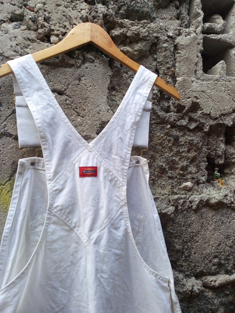 Dickies jumper (Category: Activewear) located in Cavite. Submitted by goodluckythrifty (Listing ID 1469584094, Image 3). Description: .