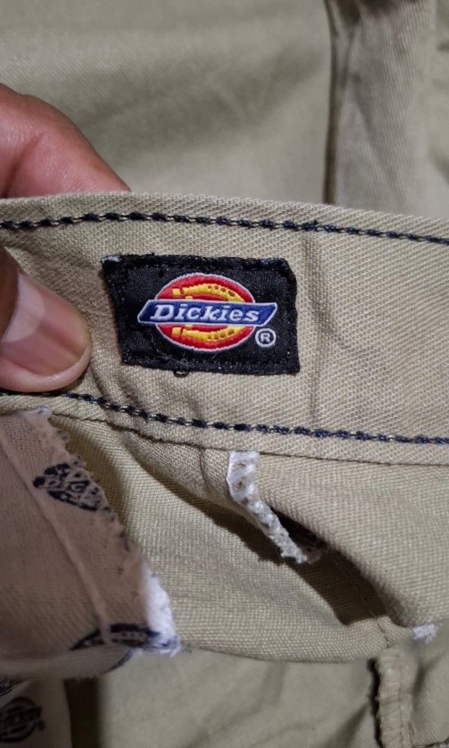 DICKIES VINTAGE SHORTS (Category: Shorts) located in Antipolo. Submitted by goldentiger-ac44 (Listing ID 1469588229, Image 3). Description: DICKIES VINTAGE SHORTS SIZE 38 DIMENSIONS 19 BY 23 EXCELLENT CONDITION PRICE 675 ANTIPOLO CITY LOCATION.