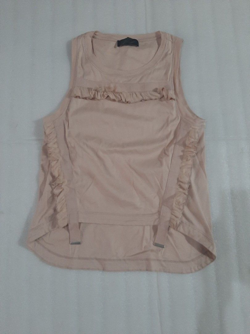 Diesel black gold/top (Category: Coats, Jackets and Outerwear) located in General Santos City (Dadiangas). Submitted by thrift_raid (Listing ID 1469748499, Image 1). Description: size small.
