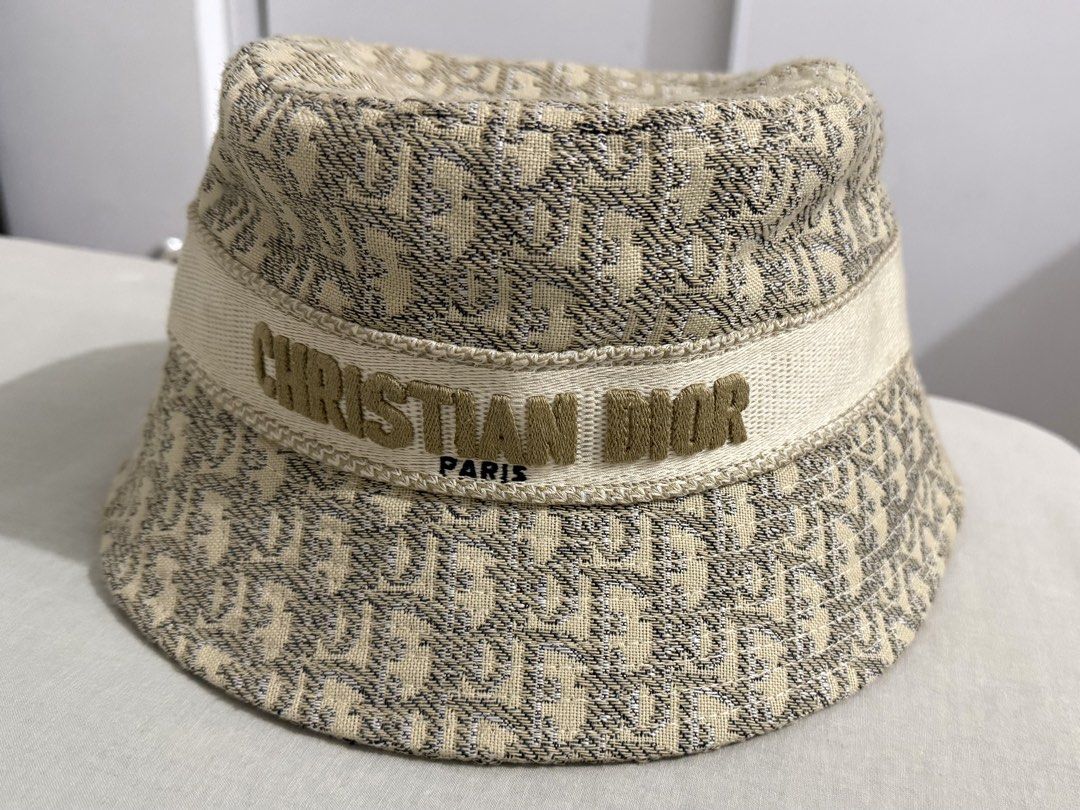 D.i.o.r Bucket Hat (Category: Caps & Hats) located in Quezon City. Submitted by vvandko (Listing ID 1469683978, Image 1). Description: Used a couple of times lang.