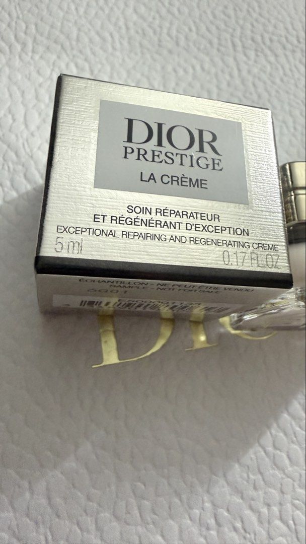 Dior La cream-5ml (Category: Face Care) located in Muntinlupa City. Submitted by necole01 (Listing ID 1469737110, Image 1). Description: .