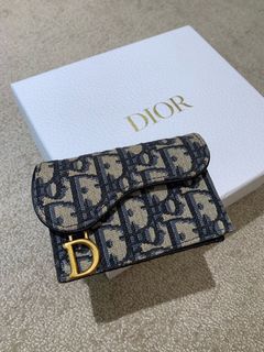 （分類：）位於 。 由 akuamiira 提交（商品編號 1469624985，圖片 1）。簡介： 。