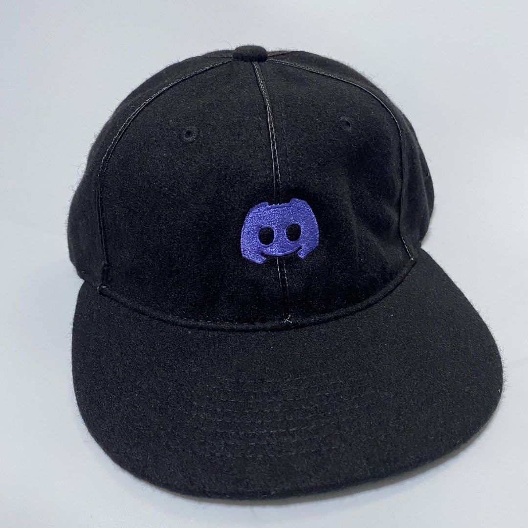 discord cap (Category: Caps & Hats) located in Quezon City. Submitted by hatlocker (Listing ID 1469593229, Image 1). Description: ₱800.00 only dm.