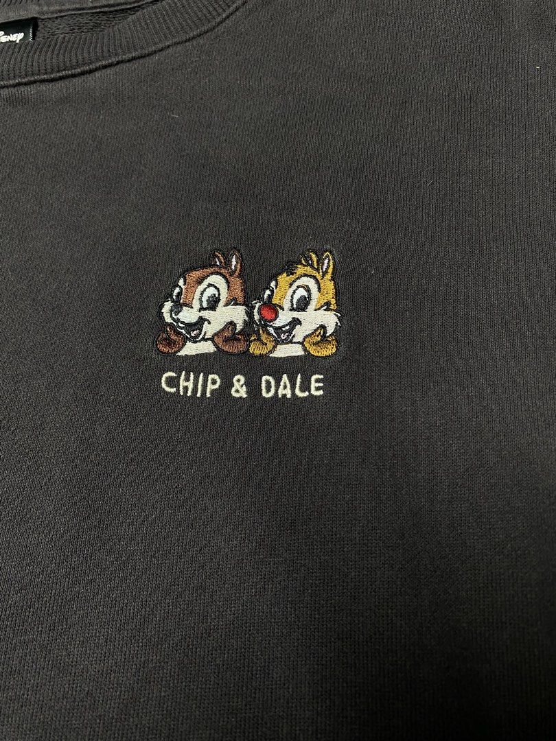 Disney Chip and Dale Sweater (Category: Coats, Jackets and Outerwear) located in General Trias. Submitted by kevinthriftshop (Listing ID 1469659518, Image 2). Description: .