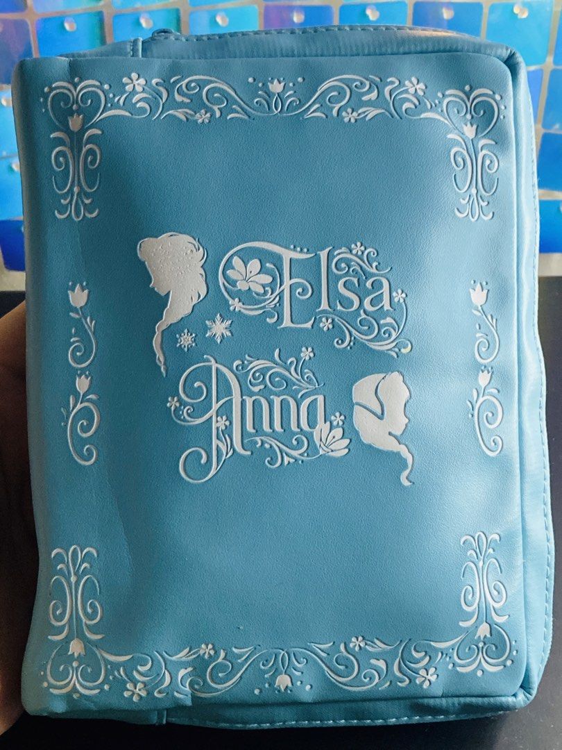 Disney Frozen Pouch (Category: Character Goods) located in Manila. Submitted by kawaii_omocha_est2020 (Listing ID 1469724740, Image 1). Description: .