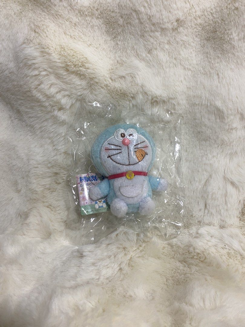 Doraemon plush charm (Category: Plushies & Soft Toys) located in Kalibo. Submitted by ollie_stuffshop (Listing ID 1469691995, Image 1). Description: Before you send your inquiries: ❗️Last Price is already posted ❗️Manage your expectations, WYSIWYG ❗️May need washing ❗️Dropoff is every Wednesday & Sunday.