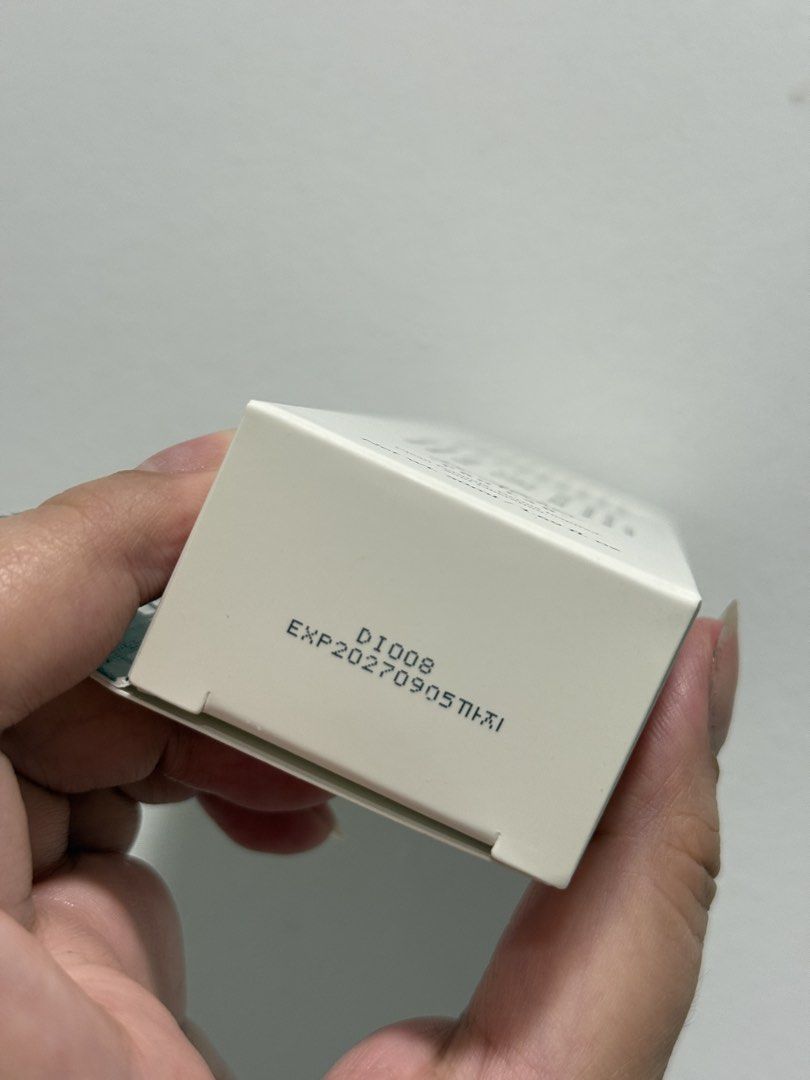 Dr. Althea 345 Relief Cream 50ml (Category: Face Care) located in Pasig City. Submitted by abbyrds (Listing ID 1469739758, Image 3). Description: - Product: Dr. Althea 345 Relief Cream (50ml tube) - Condition: Brand new, unopened, with original box and foil seal intact - Key Ingredients: Niacinamide, Panthenol, and botanical extracts - Skin Type: Suitable for all skin types; free from artificial fragrance - Expiry Date: September 2027 (printed on