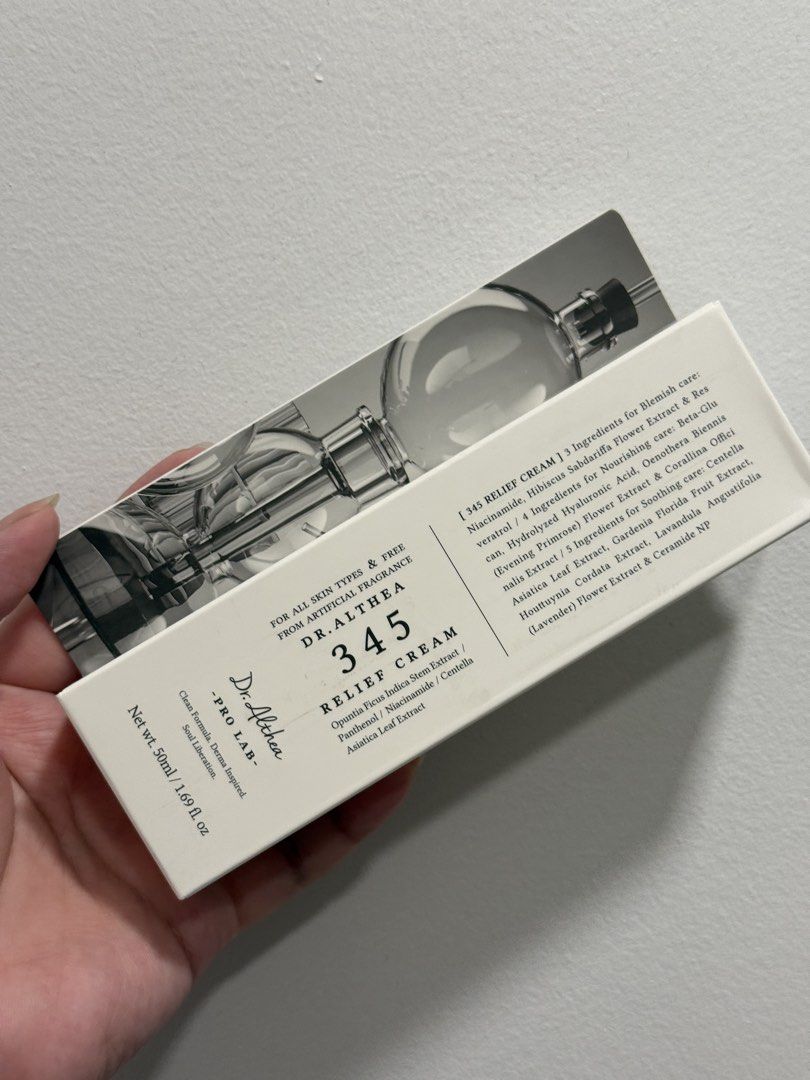 Dr. Althea 345 Relief Cream 50ml (Category: Face Care) located in Pasig City. Submitted by abbyrds (Listing ID 1469739758, Image 1). Description: - Product: Dr. Althea 345 Relief Cream (50ml tube) - Condition: Brand new, unopened, with original box and foil seal intact - Key Ingredients: Niacinamide, Panthenol, and botanical extracts - Skin Type: Suitable for all skin types; free from artificial fragrance - Expiry Date: September 2027 (printed on