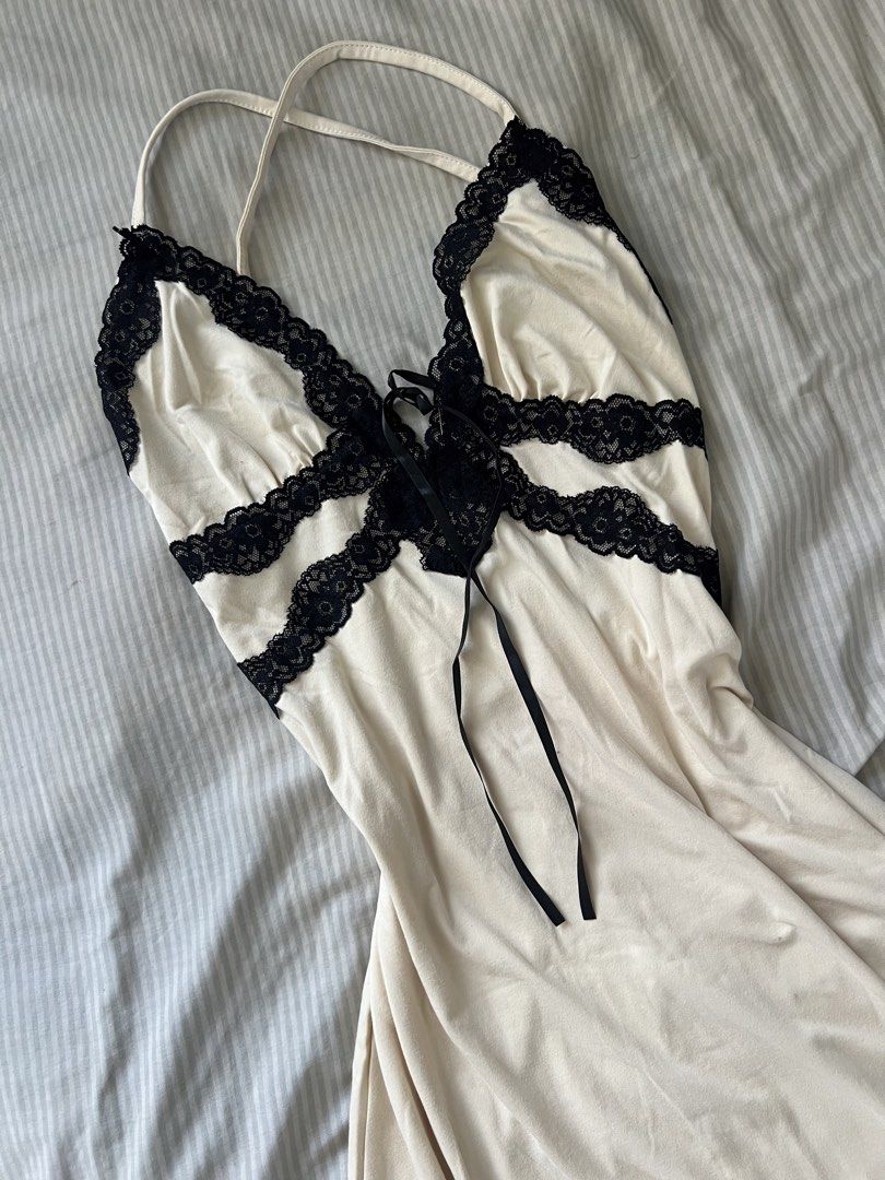 Dress (Category: Dresses) located in Daet. Submitted by liliapicks_ (Listing ID 1469732140, Image 3). Description: .