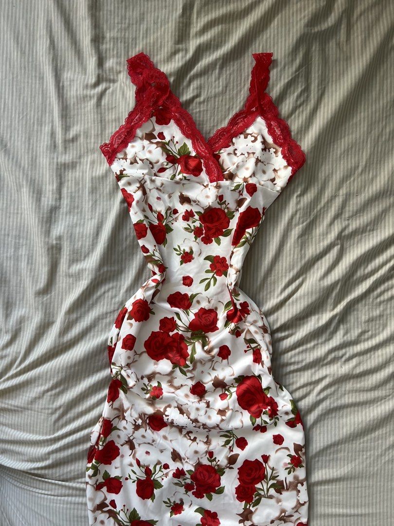 Dress (Category: Dresses) located in Daet. Submitted by liliapicks_ (Listing ID 1469734773, Image 3). Description: .