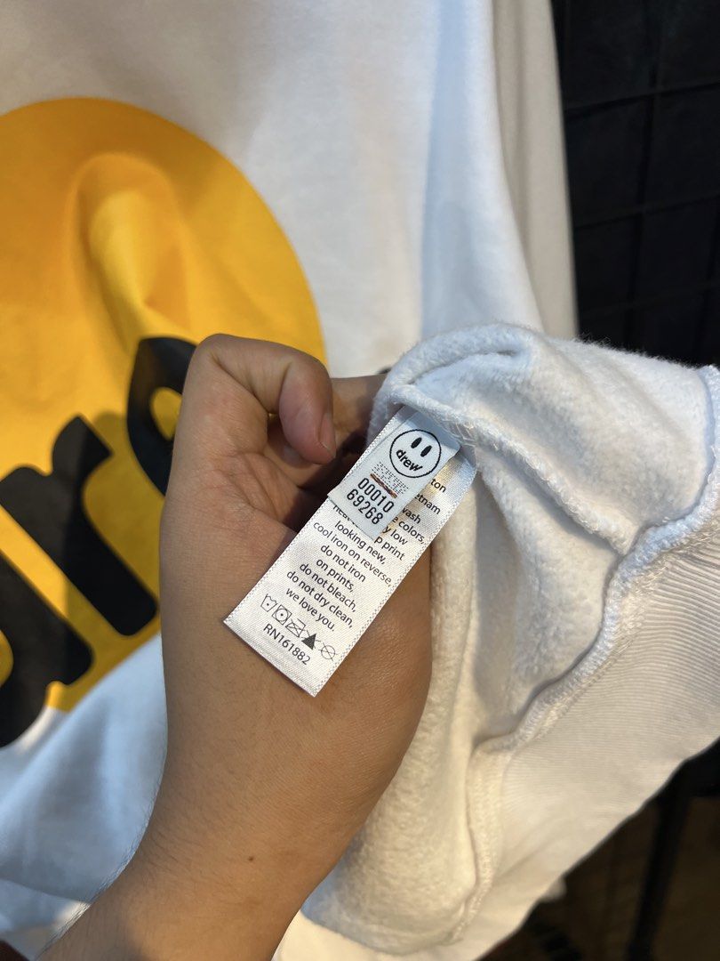 Drew (Category: Coats, Jackets and Outerwear) located in Baguio. Submitted by gamits_de_norte (Listing ID 1469619171, Image 3). Description: no issue 26x24 L cropped 800 + sf.