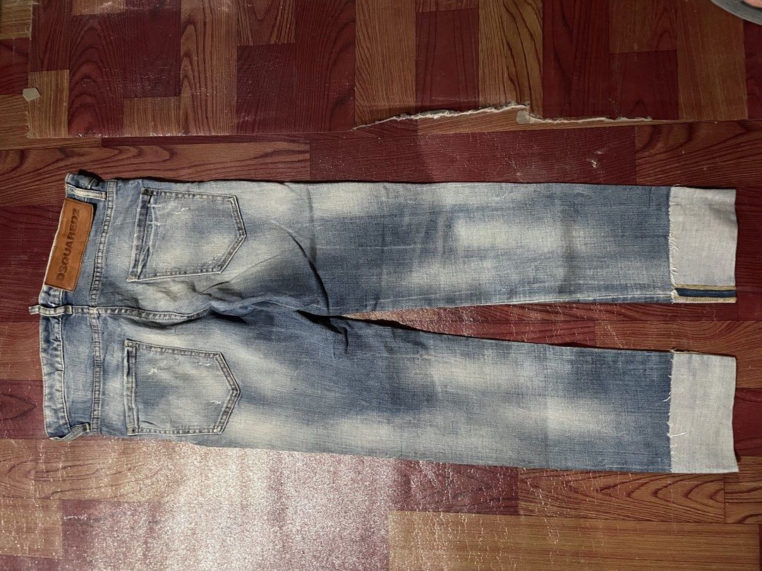 DSQUARED2 patchwork (Category: Jeans) located in New Bataan. Submitted by rebisa.404 (Listing ID 1469651443, Image 2). Description: DSQUARED2 patchwork 31 waist 9 thigh 38 length 6 leg opening Condition and CR 9/10 ISSUE LAST PIC LOOSE STICH NEED WASH.