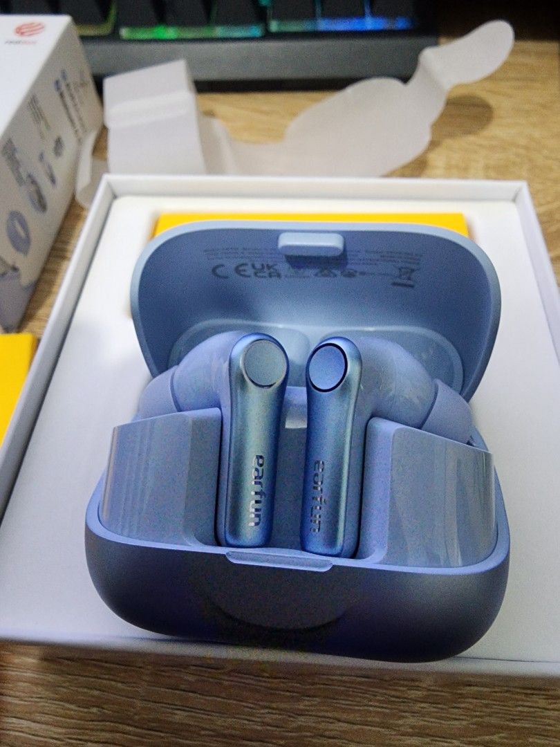 EarFun Air Pro 4+ Wireless Earbuds (Category: Earphones) located in Las Pinas. Submitted by jojames223.1 (Listing ID 1469730918, Image 3). Description: For sale: Earfun Air Pro 4+ ANC True Wireless Earbuds Color Blue Condition: 9.5/10 (pristine - bihira lang magamit since mas gamit ko pa din Sony wf-1000xm4) Rfs: too big and mas okay fit ng Sony for me Price: 4,000 (nego for sure buyer) Complete items Bought in Digital Walker (mag 2 mos pa lang) 