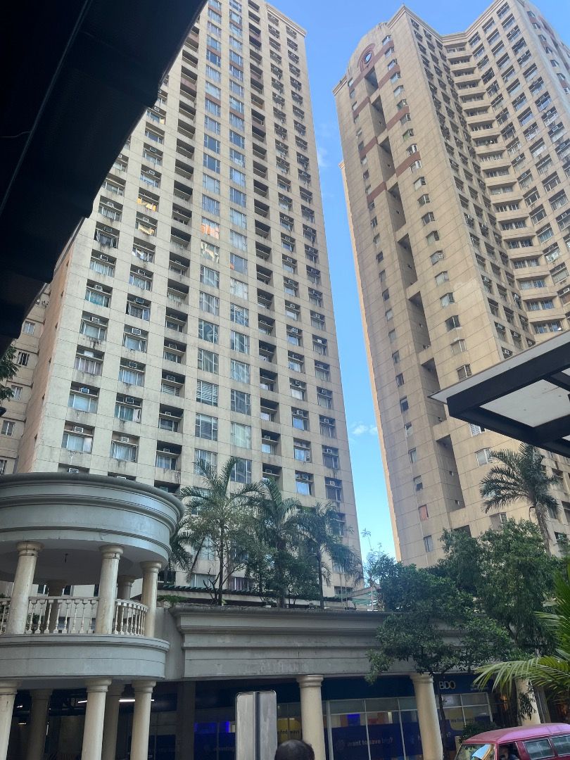 Eastwood City Condo (Category: Apartments & Condos) located in Pasig City. Submitted by cacfuentes (Listing ID 1469679758, Image 1). Description: Your next home might just be this cozy 1-BR pocket of peace right in the middle of Eastwood City<3 Quick, honest highlights of what this place offers: 🏙️ The Vibe It’s an indulgent 54-sqm(!), 1-bedroom, open-space layout that strikes that perfect balance—enough space to breathe, stretch, and host a fri