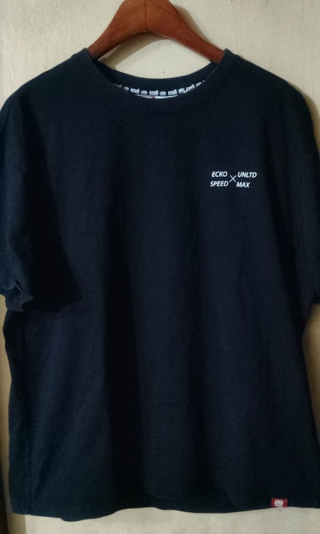 ecko rhino (Category: Tshirts & Polo Shirts ) located in Oas. Submitted by yortzzz (Listing ID 1469728526, Image 1). Description: no issue!.