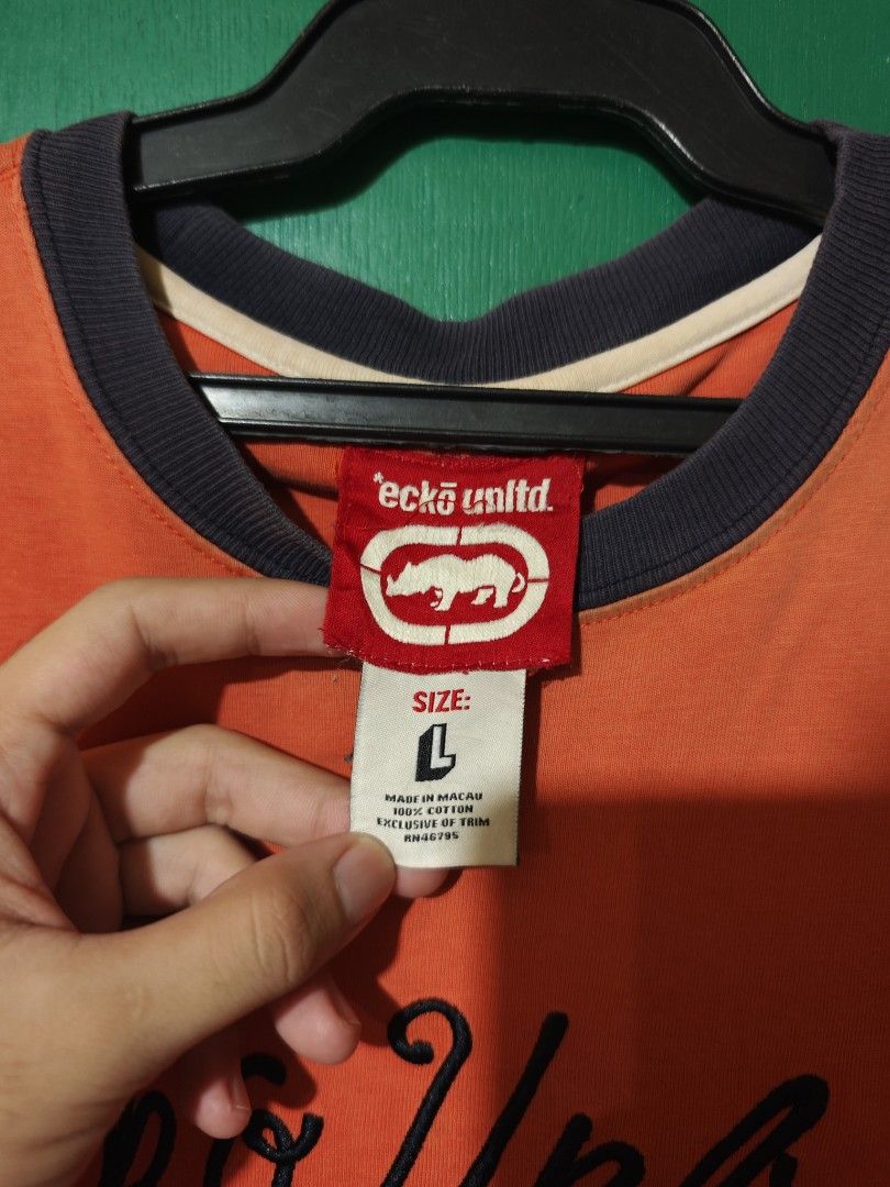 ecko unltd (Category: Shirts) located in Calauag. Submitted by cou1_h (Listing ID 1469637781, Image 2). Description: 21x28 No issue.