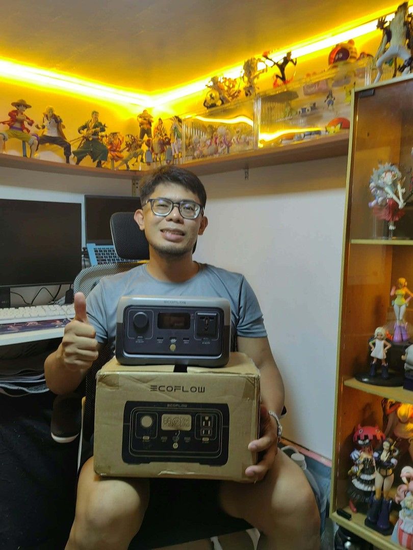 EcoFlow River 2 256wh Portable Power Station and Solar Panel (Category: Batteries & Power Banks) located in Navotas City. Submitted by nallhaemsti (Listing ID 1469637695, Image 3). Description: River 2 256wh with Solar panel 110w maximum panel capacity. Sale! If with 110w panel 19,999 with 2 years warranty (not user fault) - Complete bundle: EcoFlow portable power station and 110W lightweight solar panel - Includes original boxes and charging cab
