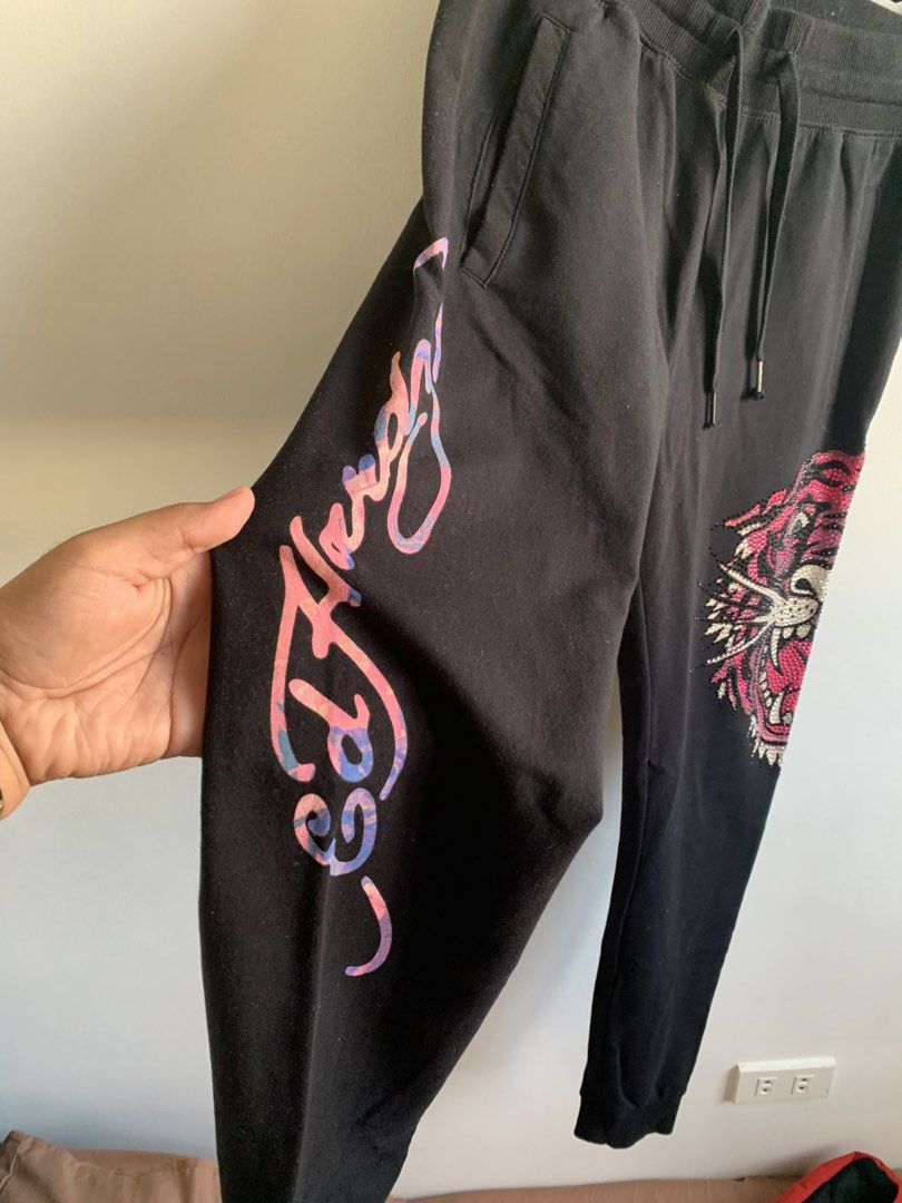 Ed hardy jogger pants (Category: Other Bottoms) located in Tanauan. Submitted by ohnemiguel69 (Listing ID 1469715332, Image 2). Description: Ed hardy y2k jogger pants No Issue Washed Already Small on tag W- 28-32 L- 38.5 ₱600 📍TANAUAN CITY BATANGAS📍.
