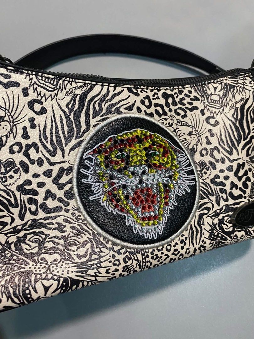 ED HARDY LEOPARD TIGER (Category: Shoulder Bags) located in Manila. Submitted by hollacita (Listing ID 1469647146, Image 3). Description: BRAND NEW!!.