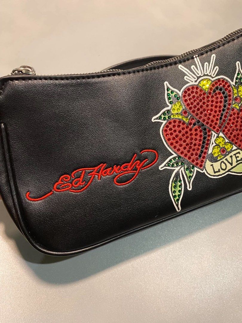 ED HARDY LOVE (Category: Shoulder Bags) located in Manila. Submitted by hollacita (Listing ID 1469647671, Image 3). Description: .