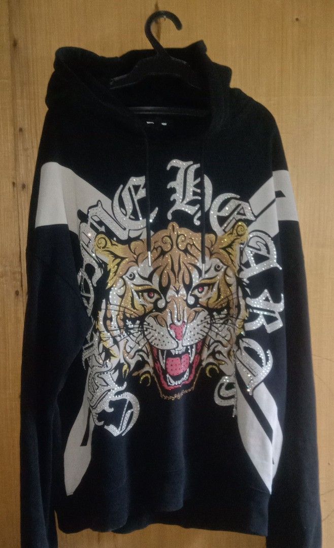 EDHARDY HOODIE (Category: Clothes Drying Rack) located in Guihulngan. Submitted by thrift_ni_miel (Listing ID 1469580440, Image 1). Description: .