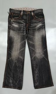 (Category: ) located in . Submitted by aydenthriftwear (Listing ID 1469654970, Image 1). Description: .