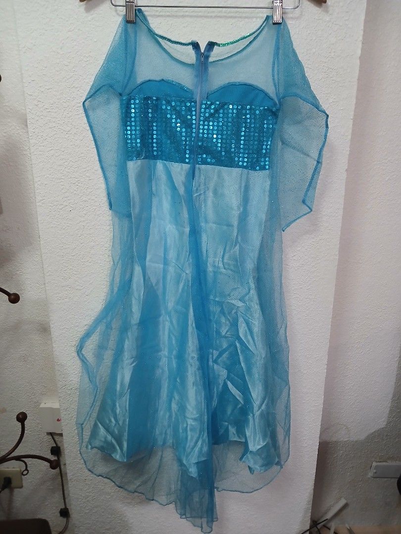 Elsa Costume (Category: Babies & Kids Fashion) located in Manila. Submitted by salcedones31366 (Listing ID 1469647640, Image 3). Description: no flaw 6 to 8yrs old.