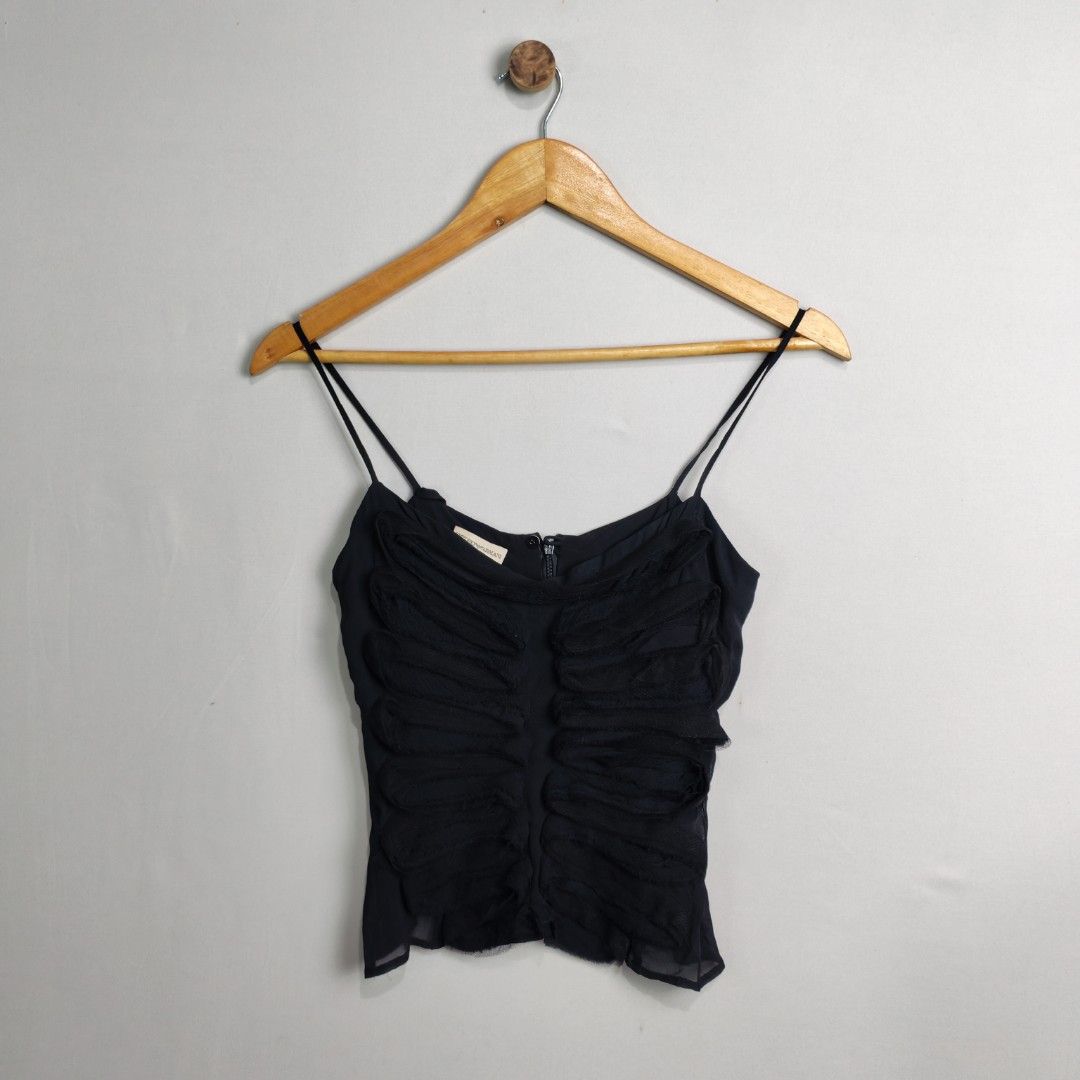 Emporio Armani Silk Ruffled Top (Category: Others Tops) located in Baguio. Submitted by luxuryph2600_eric (Listing ID 1469591442, Image 1). Description: Emporio Armabi Ruffled Silk Top 📌 Details⬇️⬇️⬇️ 📍Excellent Condition 📍Dimes Check Photos 📍Color Rate 10/10 📍Size Medium 💰 PRICE 1000 FREE SHIPING 📌Loc. Baguio City Shipping Via J&T Reminder : Items are Thrifted and carefully Selected from Thrift Stores/Box/Bales Photos are Provided for Sel
