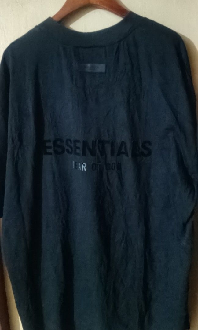 essentials black spell out (Category: Tshirts & Polo Shirts ) located in Oas. Submitted by yortzzz (Listing ID 1469727791, Image 2). Description: issue: missing letters(nasa pic) yun lang issue pero sobrang ayos pa neckline and quality.