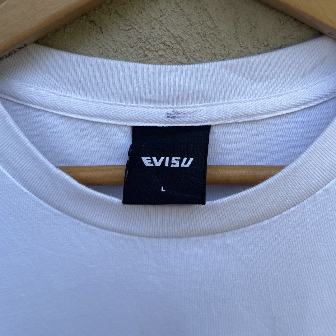 Evisu “Evisu Premium” Fur Logo White Tee Size Large (Category: Formal Shirts) located in Cebu City. Submitted by jaydeeace (Listing ID 1469699182, Image 3). Description: Evisu “Evisu Premium” Fur Logo White Tee Large 20.5 x 27 Excellent condition Needs wash only Dm if Interested 📩.