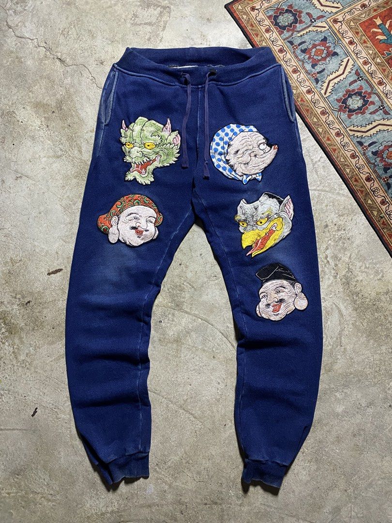 Evisu Jogger pants (Category: Joggers) located in Trece Martires City. Submitted by ridgeridethrift (Listing ID 1469679938, Image 1). Description: Waist - 30 to 36 Length - 43 Leg opening - garterize Minor fade & heel drag .