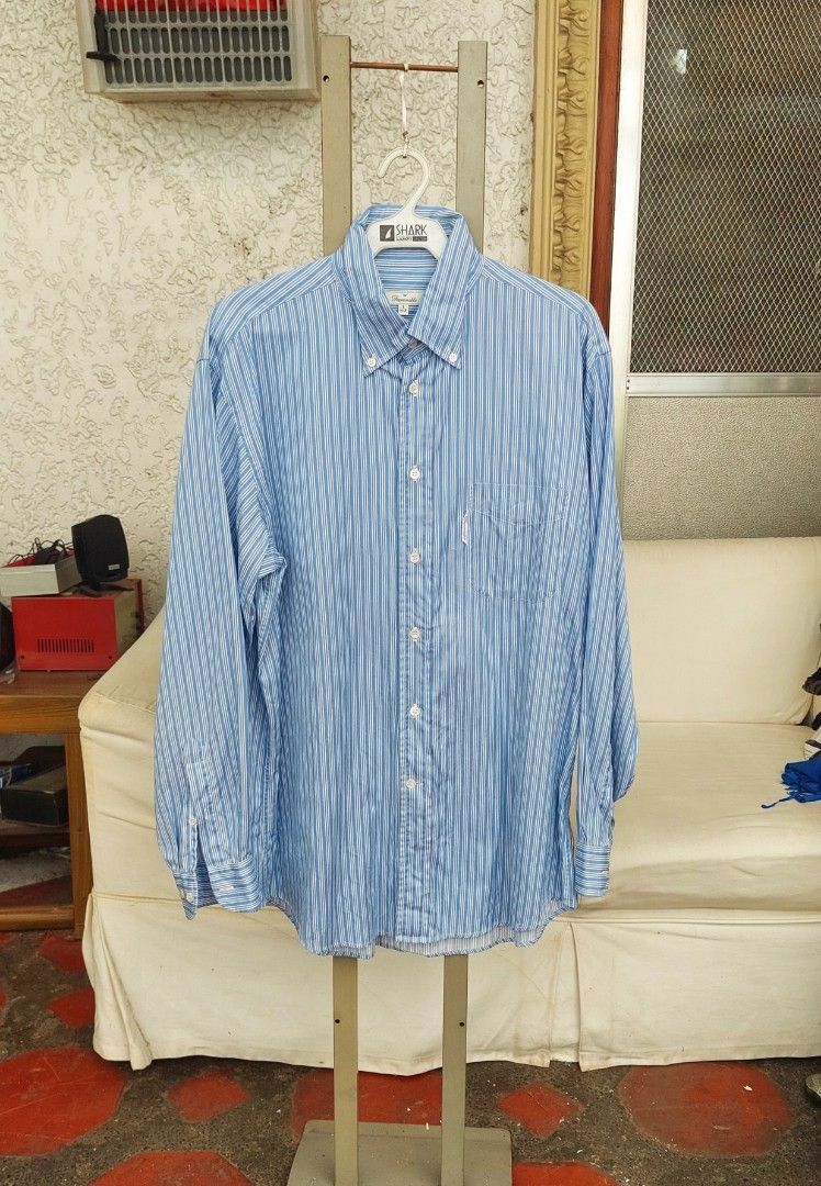Faconnable Long Sleeve Polo, Size L (Category: Formal Shirts) located in Quezon City. Submitted by donjie (Listing ID 1469672697, Image 1). Description: Men's Long Sleeve Faconnable Size L With Pocket.
