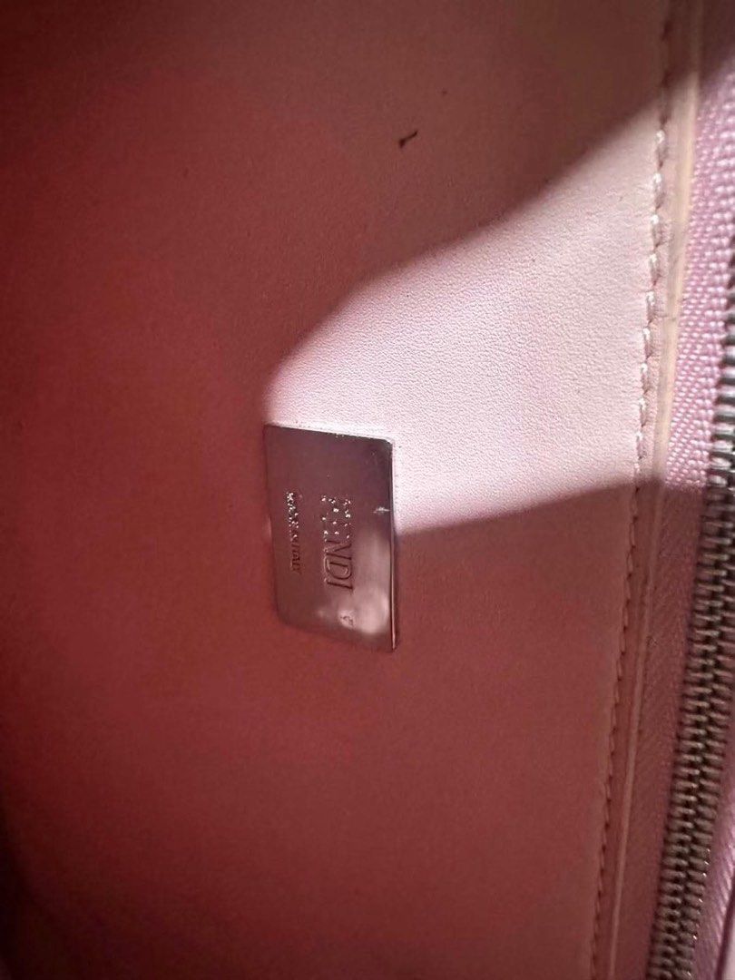 Fendi (Category: Announcements) located in Caloocan City. Submitted by ukaysbagsph (Listing ID 1469619966, Image 3). Description: Goodcondition.