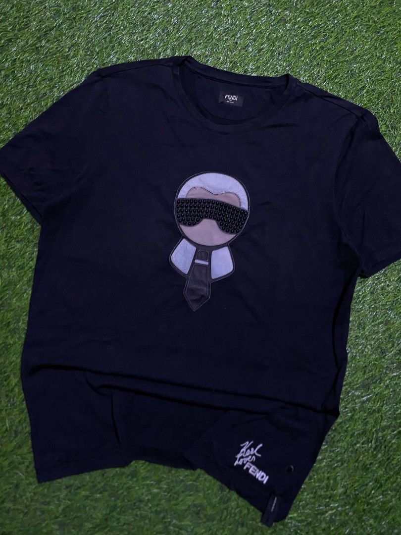Fendi Karl Lagerfeld Black Graphic Tee Size 52 (Category: Tshirts & Polo Shirts ) located in Manila. Submitted by franzenbal30332 (Listing ID 1469713680, Image 2). Description: FENDI SIZE L WIDTH - 20.5 LENGTH - 29 COLOR RATE 9.0 EXCELLENT CONDI NO ISSUE.