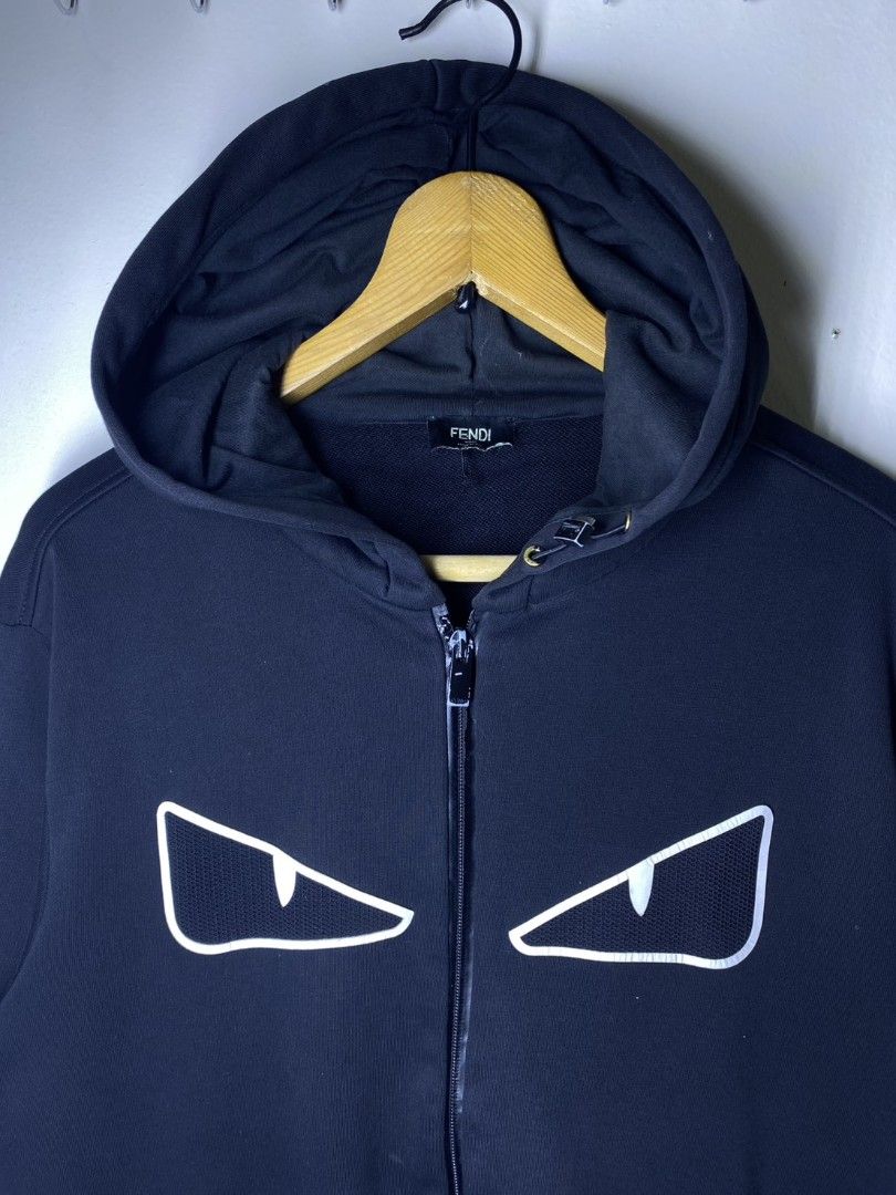 FENDI ROMA BUY EYES ZIP UP JACKET (Category: Hoodies) located in Manila. Submitted by lunaras_declutter (Listing ID 1469673430, Image 3). Description: EXCELLENT CONDITION 9.5 COLOR RATE LARGE.
