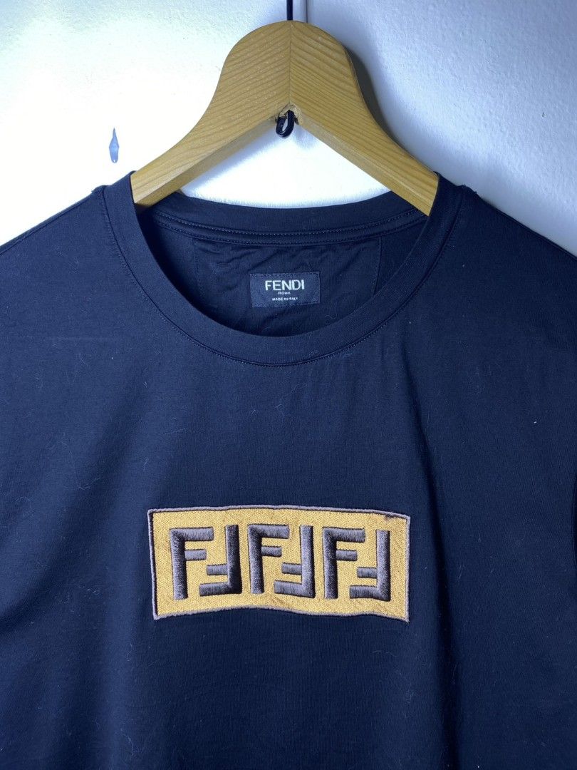 FENDI ROMA MID LOGO SHIRT (Category: Formal Shirts) located in Manila. Submitted by lunaras_declutter (Listing ID 1469673202, Image 3). Description: SMALL GOOD AS NEW 9.9 COLOR RATE NO FLAWS.