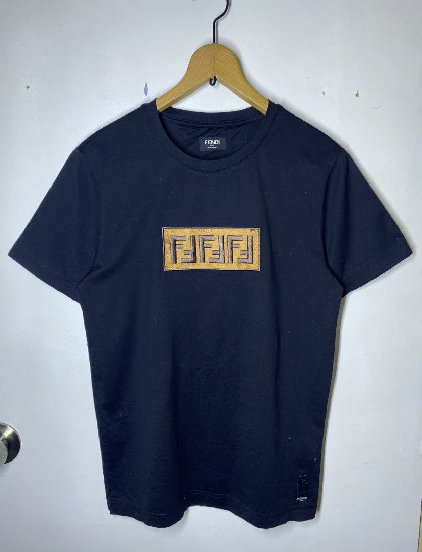 FENDI ROMA MID LOGO SHIRT (Category: Formal Shirts) located in Manila. Submitted by lunaras_declutter (Listing ID 1469673202, Image 2). Description: SMALL GOOD AS NEW 9.9 COLOR RATE NO FLAWS.