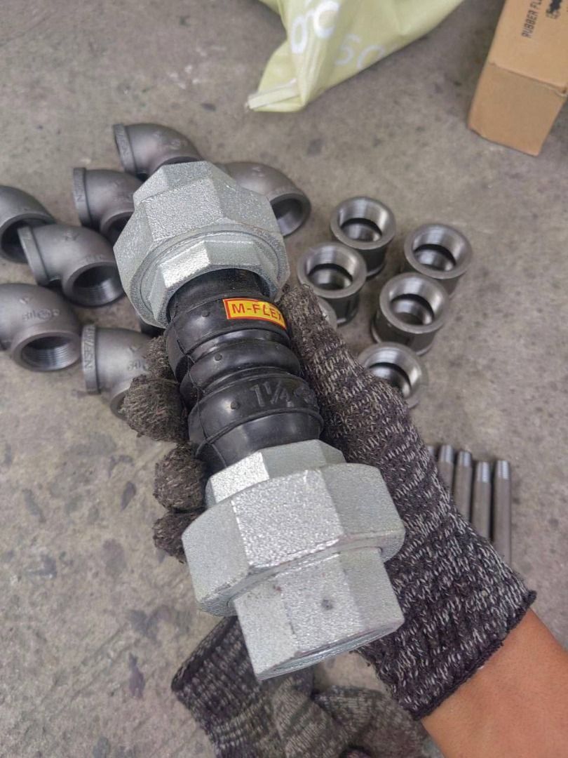 FLEXIBLE CONNECTOR Specs: 1 1/4 x 20mm length (Category: Everything Else Others) located in Manila. Submitted by 09171479278_elsie. (Listing ID 1469590068, Image 3). Description: FLEXIBLE CONNECTOR Specs: 1 1/4 x 20mm length.