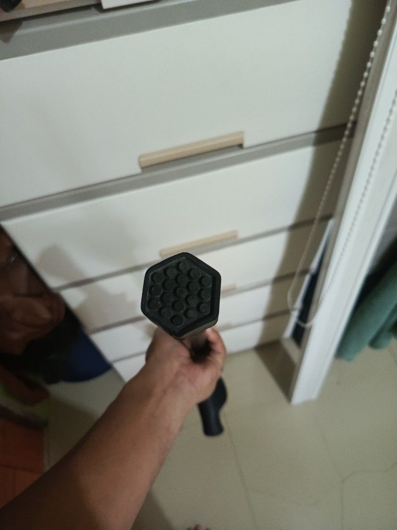 Flexyfoot Comfort Grip Double Adjustable Crutch Black Left Single (Category: Braces, Support & Protection) located in Irosin. Submitted by whanchore55263 (Listing ID 1469592500, Image 3). Description: - Brand: Flexyfoot - Type: Double adjustable crutch (Left side, single unit) - Color: Black - Ergonomic handle for comfortable grip - Closed cuff for secure arm support - Easily adjustable height with push pins - Stable rubber tip for traction - Con