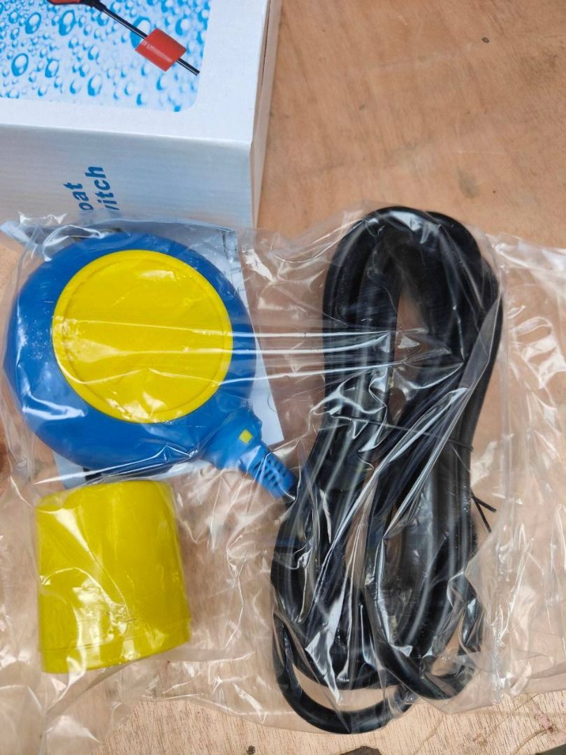 float switch 220V (Category: Everything Else Others) located in Manila. Submitted by 09171479278_elsie. (Listing ID 1469637811, Image 3). Description: float switch 220V.