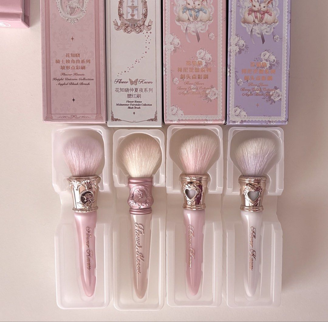 flower knows makeup brush (Category: Makeup) located in Muntinlupa City. Submitted by pinkgurlyyy (Listing ID 1469657142, Image 1). Description: bonnie 200 knight 220 midsummer 250.
