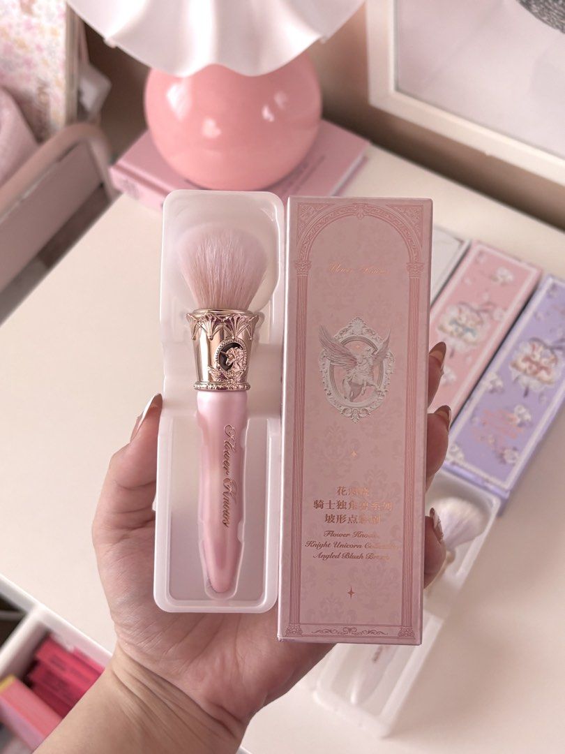 flower knows makeup brush (Category: Makeup) located in Muntinlupa City. Submitted by pinkgurlyyy (Listing ID 1469657142, Image 3). Description: bonnie 200 knight 220 midsummer 250.