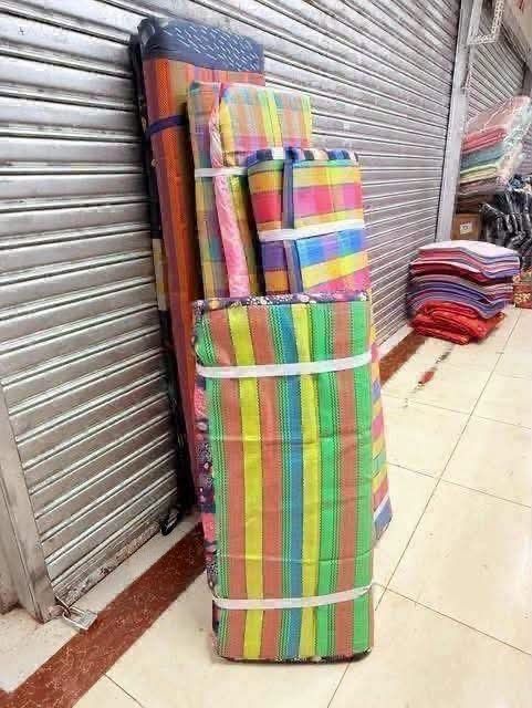 Foam banig (Category: Carpets, Mats & Flooring) located in Manila. Submitted by lyfrancois14 (Listing ID 1469641516, Image 1). Description: Single 650 Double ₱750 Queen ₱850 King ₱990.