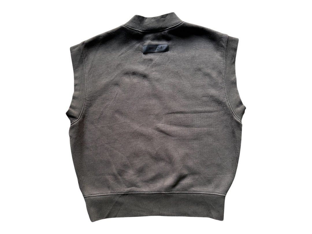 FOG x ESSENTIAL TOPS (Category: Sleeveless) located in Manila. Submitted by puremoon.deer (Listing ID 1469588276, Image 2). Description: FOR SALE FOG x ESSENTIAL TOPS for WOMEN NO ISSUE BRANDNEW CONDITION SIZE 8 ( MEDIUM ) on TAG 19x21 DM/PM📥📥📥IF YOU ARE INTERESTED.