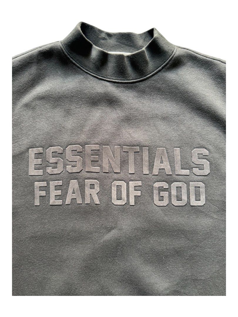 FOG x ESSENTIAL TOPS (Category: Sleeveless) located in Manila. Submitted by puremoon.deer (Listing ID 1469588276, Image 3). Description: FOR SALE FOG x ESSENTIAL TOPS for WOMEN NO ISSUE BRANDNEW CONDITION SIZE 8 ( MEDIUM ) on TAG 19x21 DM/PM📥📥📥IF YOU ARE INTERESTED.